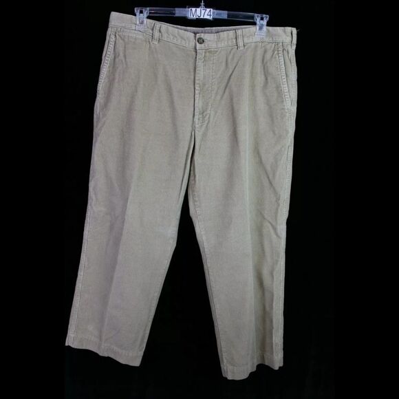 LL Bean Corduroy Mens 40x28.5" Classic Fit Khaki Pants Zipper Fly - Picture 1 of 7